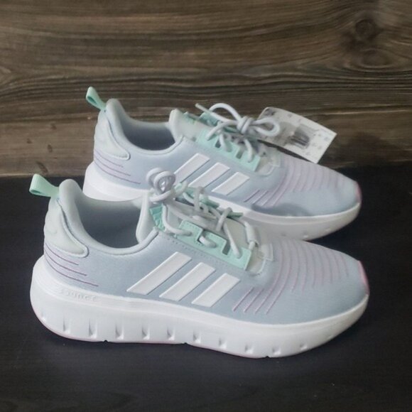New Adidas Swift Run Kids‎ Sneakers Size 7Y Girl Lightweight Everyday Running - Picture 5 of 11